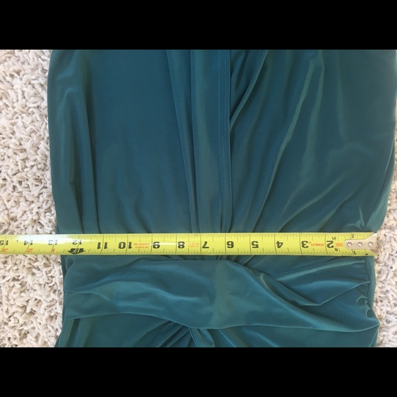 Nasty Gal And here’s the twist dress in green - Picture 4 of 4